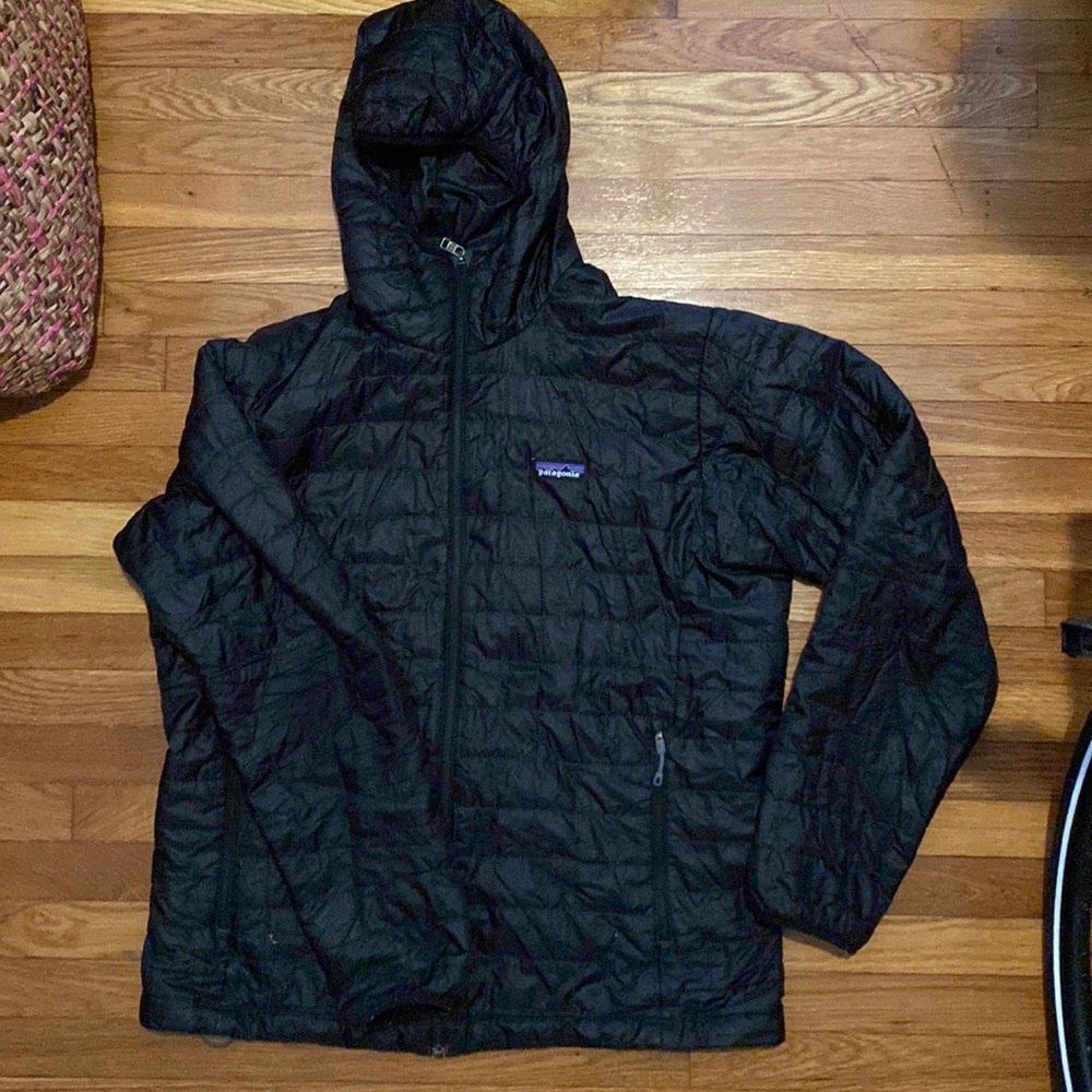 Patagonia nano puff hooded jacket